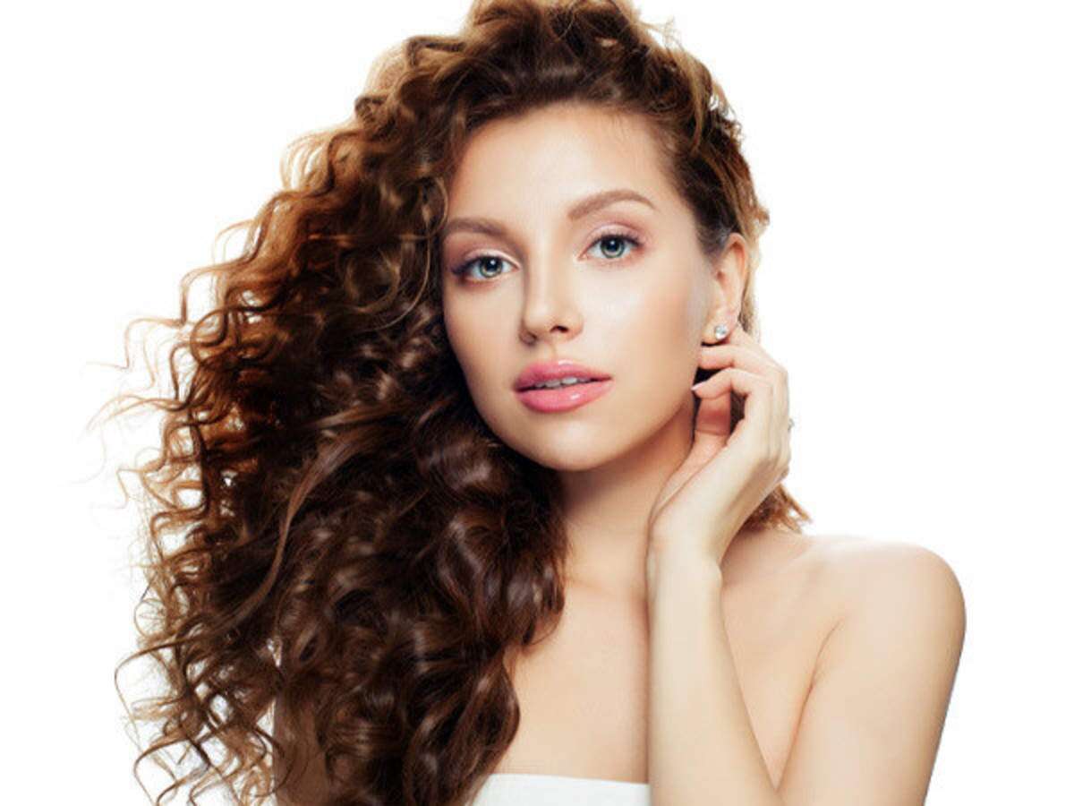 Your ultimate guide to taking care of curly hair  from washing to styling   Fridaybeauty  Gulf News